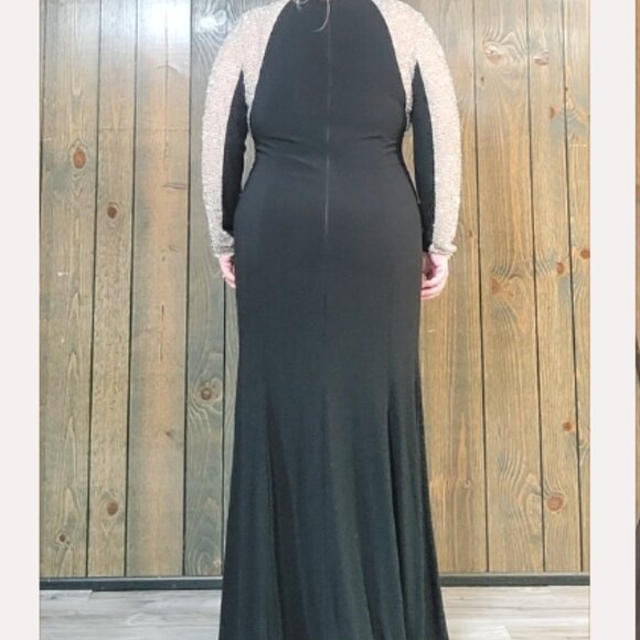 XSCAPE Plus "Wren" Long Jersey Knit Long Sleeve Crystal Beaded Dress EUC worn on - Picture 8 of 12